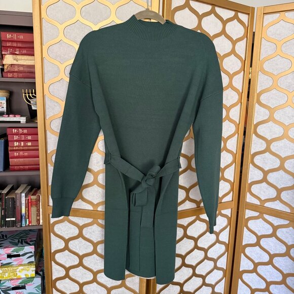 Elegant Green Women's Dress - Picture 15 of 16